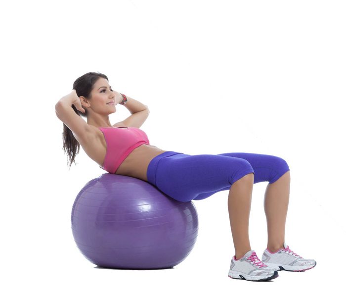 Antrenament cu mingea de fitness 4 Plank: 8 beneficii, un singur exercitiu