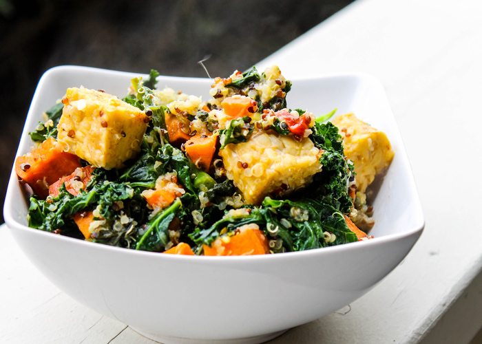 Quinoa cu ciuperci, kale si cartofi dulci 1 quinoa cu ciuperci kale si cartofi dulci