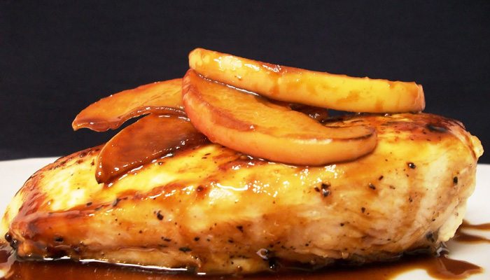 20+ retete de toamna (sanatoase si gustoase) 3 pui-cu-mere-reteta